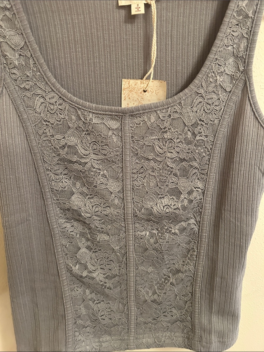 Hem & Thread Ribbed Lace-Panel Tank Top - Light Gray - Picture 4 of 7